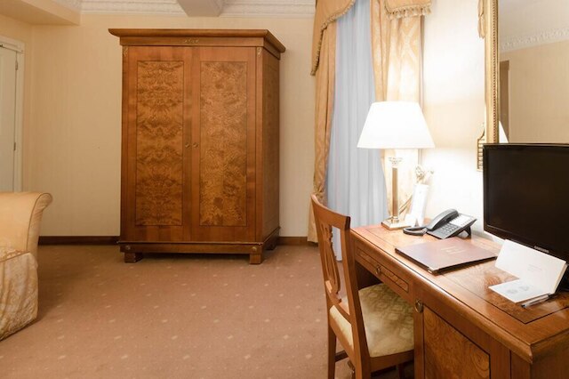 ホシアヌム パレス