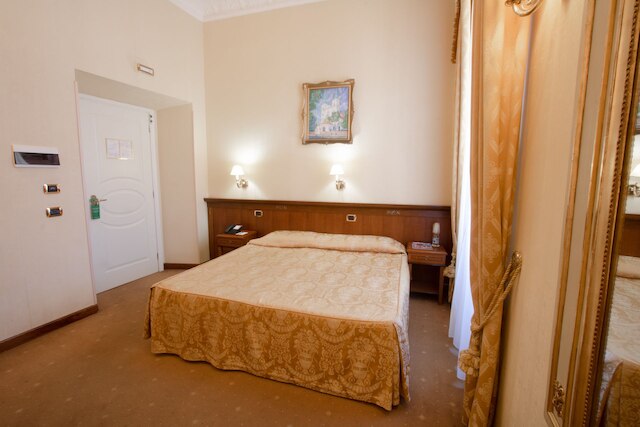 ホシアヌム パレス