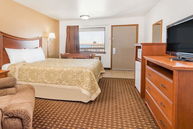 スーパー 8 バイ ウィンダム グッドランド