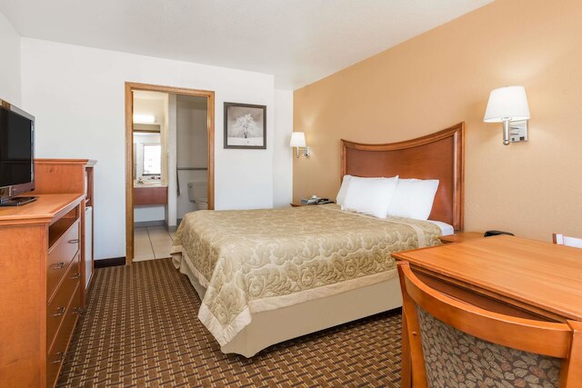 スーパー 8 バイ ウィンダム グッドランド