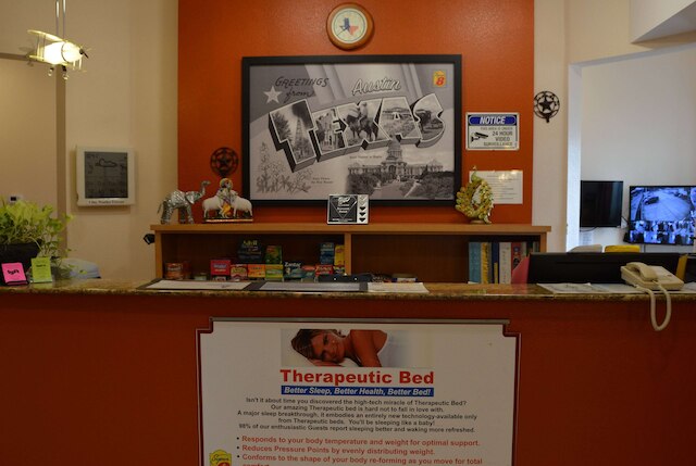 スーパー 8 バイ ウィンダム オースティン / エアポート サウス