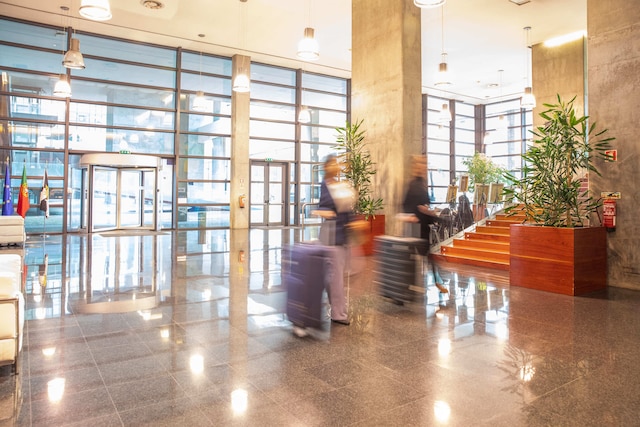 VIP エグゼクティブ アーツ ホテル