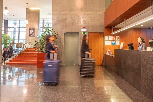 VIP エグゼクティブ アーツ ホテル