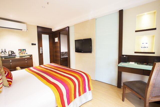 ホテル バワ コンチネンタル