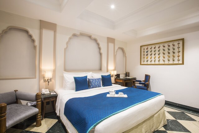 ホテル バワ コンチネンタル