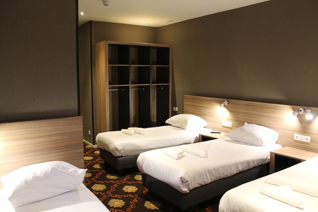 アストン シティ ホテル