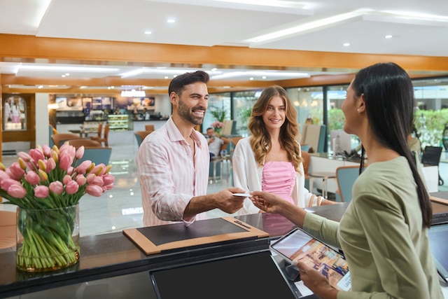 ゴールデン サンズ ホテル アパートメンツ