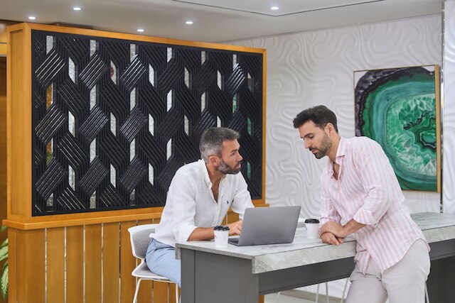 ゴールデン サンズ ホテル アパートメンツ