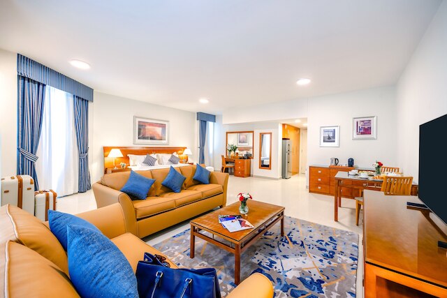 ゴールデン サンズ ホテル アパートメンツ