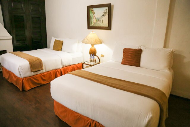 エル カルメン ホテル