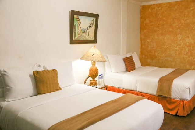 エル カルメン ホテル