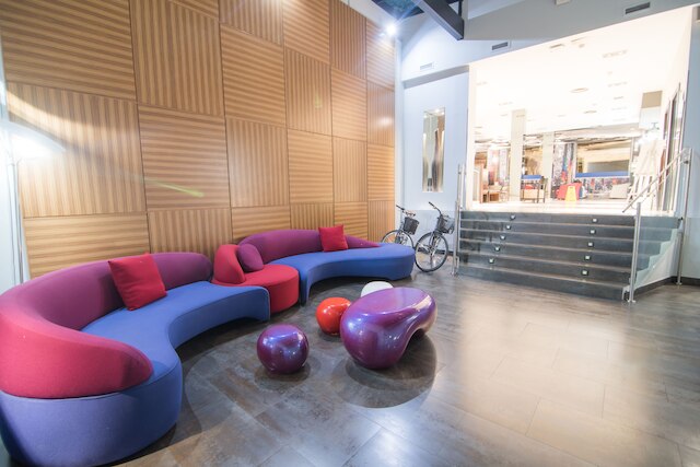 プチ パレス プレジデント カステリャナ