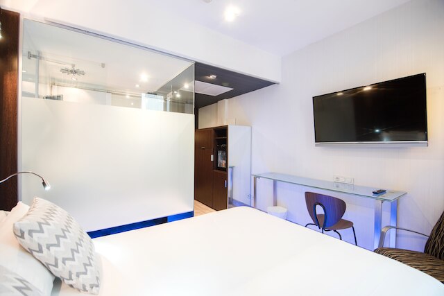 プチ パレス プレジデント カステリャナ