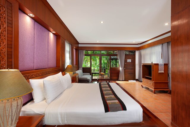 ザ ホットスプリング ビーチ リゾート & スパ