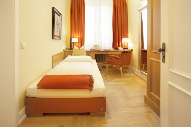 ホテル ヴィラ フローレンティーナ