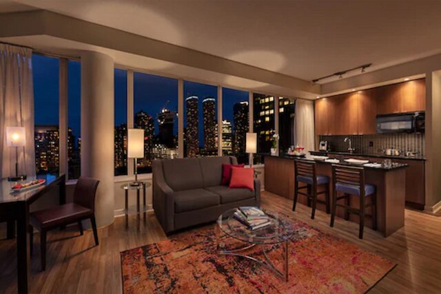 エグゼクティブ コスモポリタン ホテル トロント