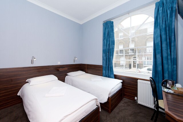 クレストフィールド ホテル