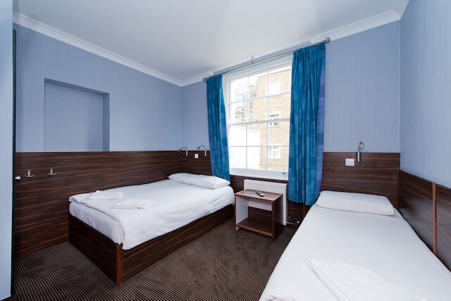 クレストフィールド ホテル