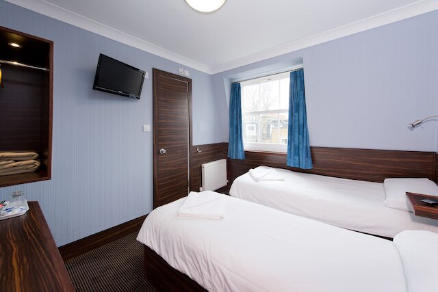 クレストフィールド ホテル