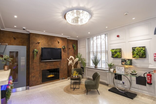 ハワード ウィンチェスター ホテル