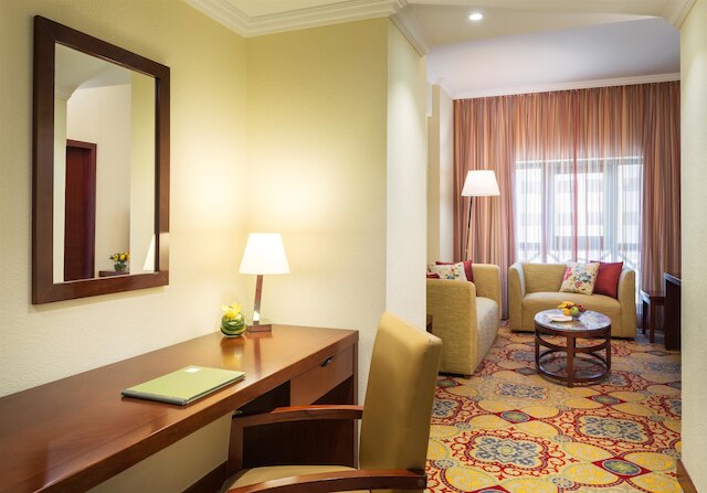 コーラル ドバイ デイラ ホテル