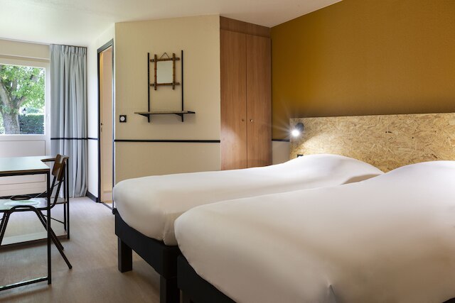 グリート  ホテル ヴィルヌーヴ ラ ガレンヌ