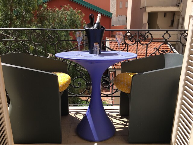 ホテル エクセルシオール バイ ハッピーカルチャー