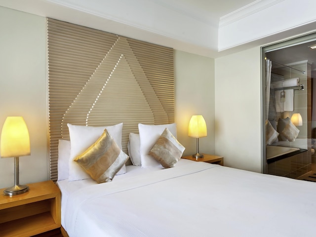 ノボテル スマラン