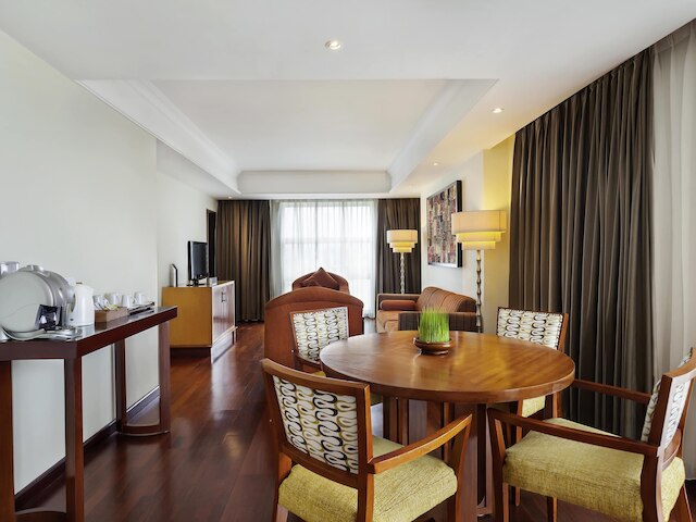 ノボテル スマラン