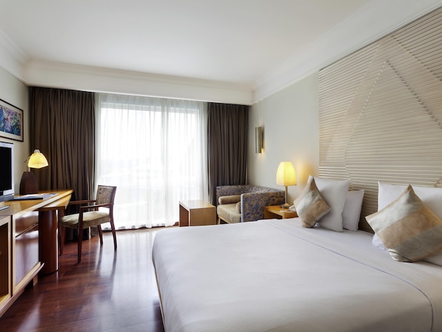 ノボテル スマラン