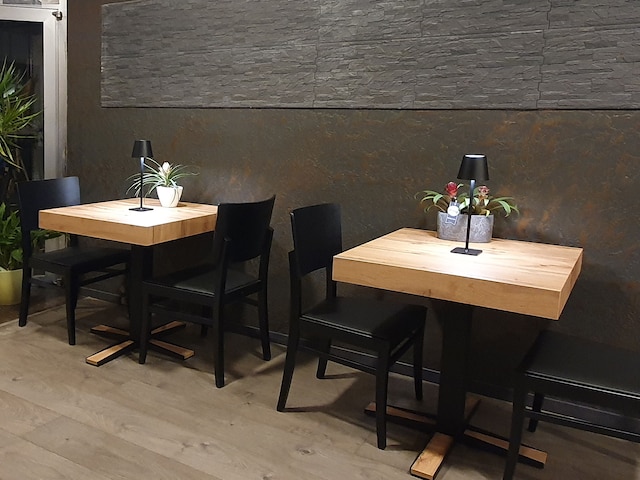 ラインメトロポーレ・ホテル