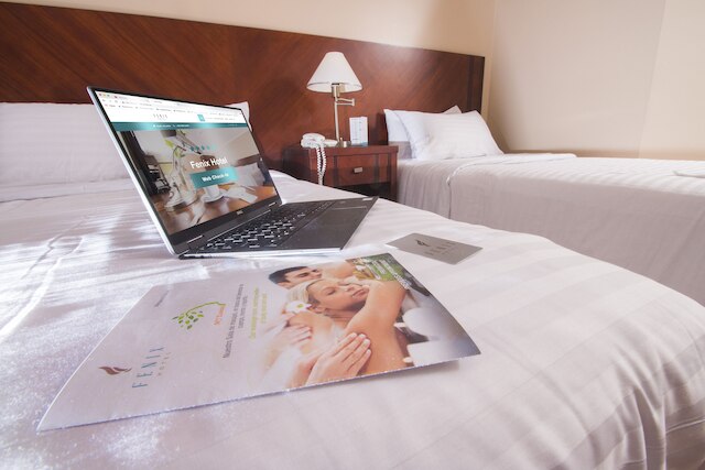 フェニックス ホテル