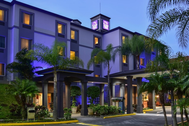 スリープ イン ホテル パセオ ラス ダマス