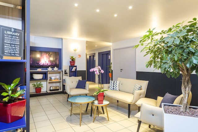 アパートスタイルホテル アダージョ アクセス ラ デファンス レオナール ドゥ ヴィンチ