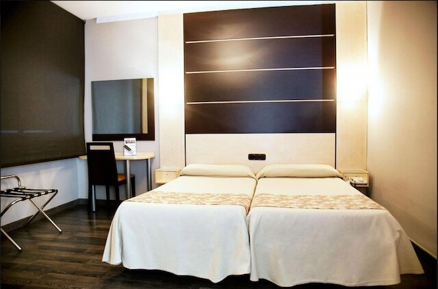 ユニバーサル ホテル