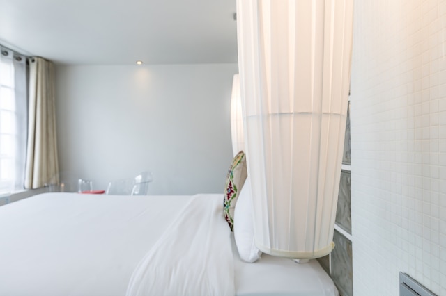 キューブ ホテル パリ