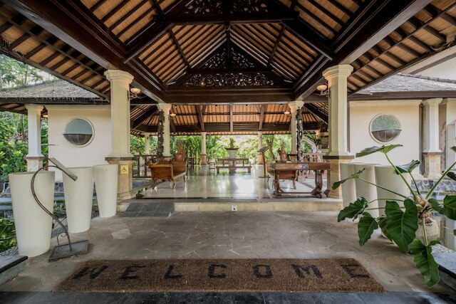 ホテル ヴィラ ルンブン