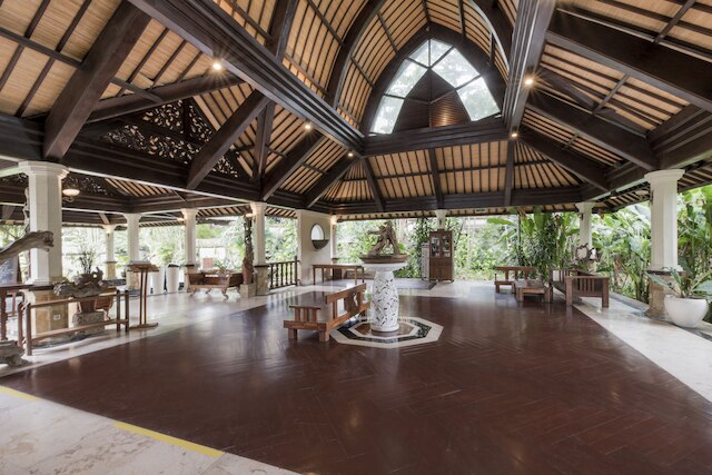 ホテル ヴィラ ルンブン