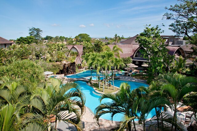 ホテル ヴィラ ルンブン