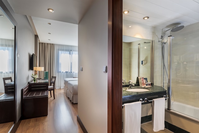 オクシデンタル グラナダ