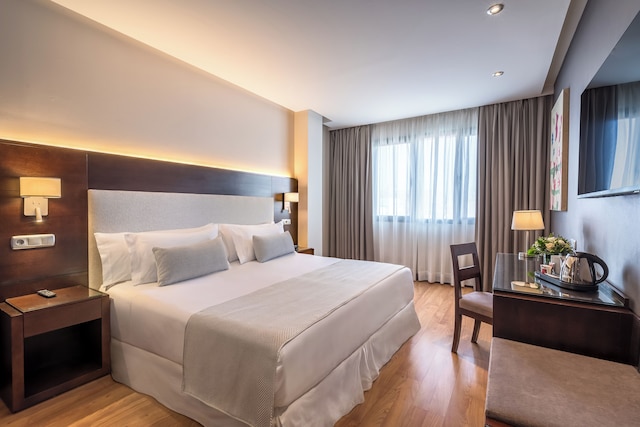 オクシデンタル グラナダ