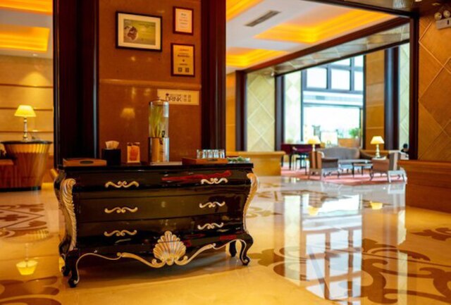 広州グランド インターナショナル ホテル (広州嘉逸国際酒店)