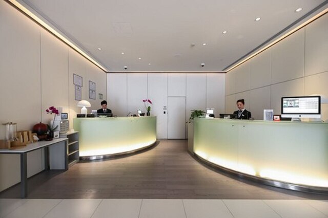 ジンジャン メトロポロ ホア ティン ゲスト ハウス (江都城酒店上海徐家汇南华亭宾馆)