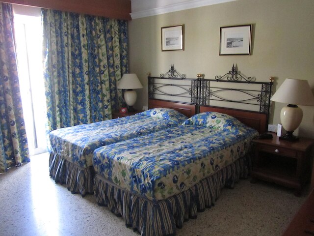 トパーズ ホテル