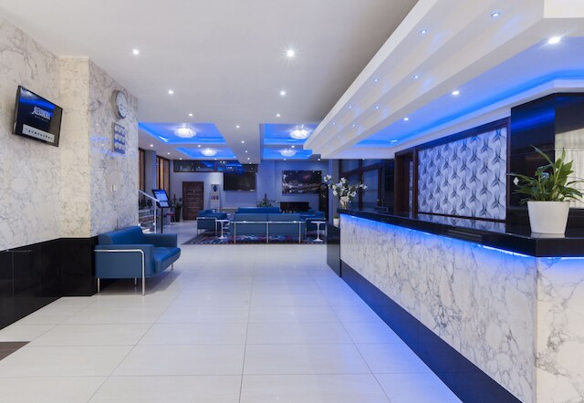 アレクサンドラ ホテル