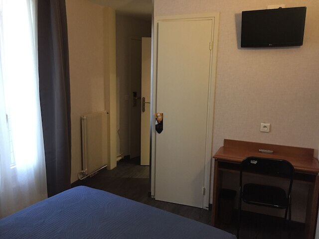 オテル ドゥ ラ ペルドリ ルージュ