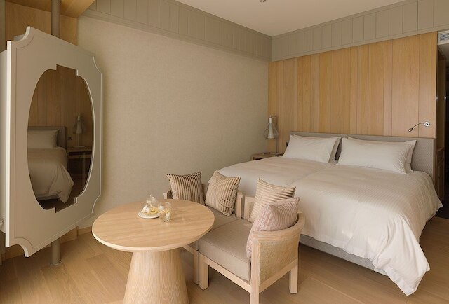 グロリア マナー