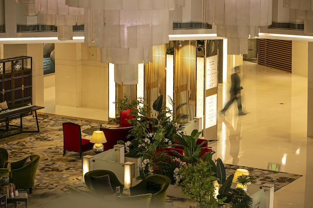 ケムピンスキー ホテル 大連 (大連凱賓斯基飯店)