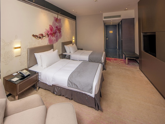 グランド エンペラー ホテル (英皇娯楽酒店)