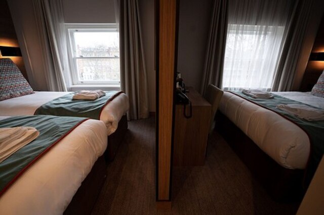 オックスフォード ホテル アールズ コート